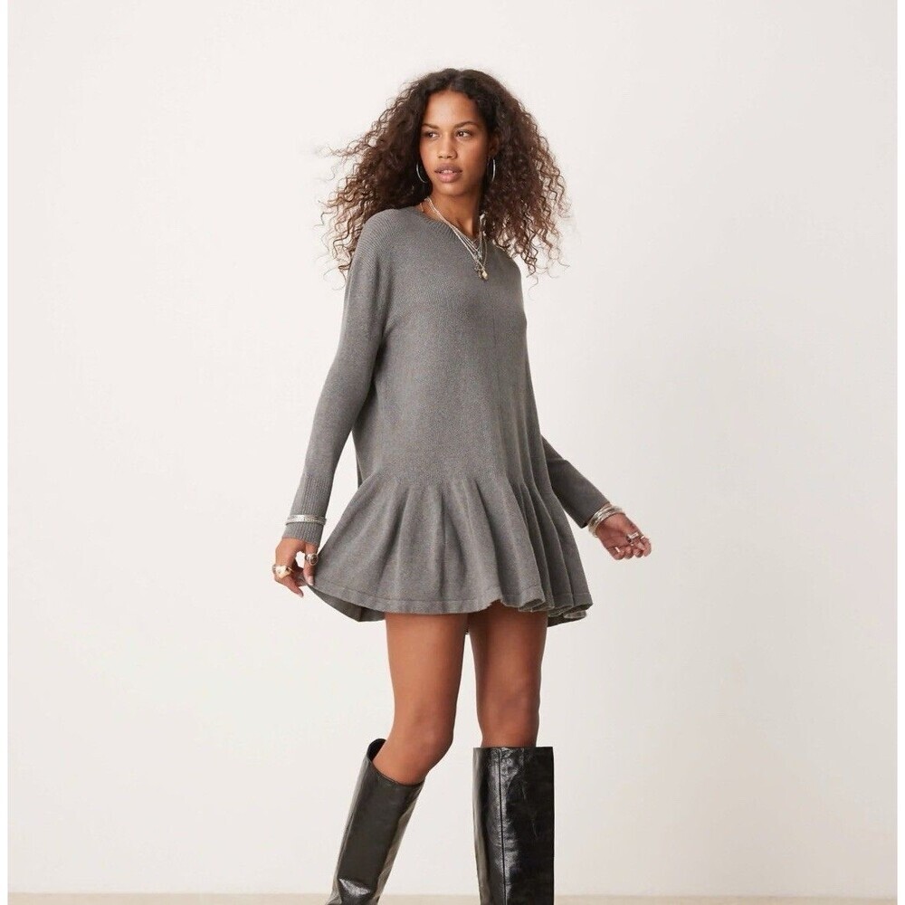 Free People Time on My Side Mini Sweater Dress Size Medium OB1079549